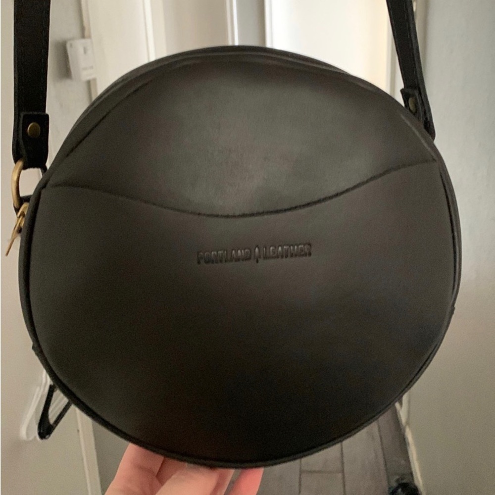 Portland Leather Goods Circle Crossbody